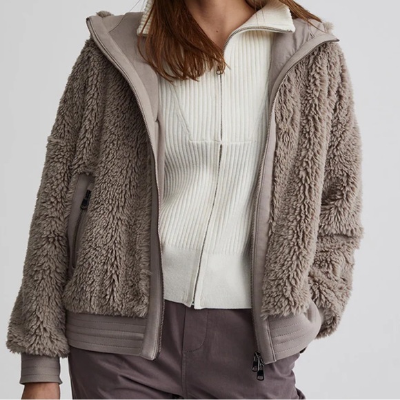 Varley NWT Dylan Jacket Satellite Size S - Picture 4 of 6